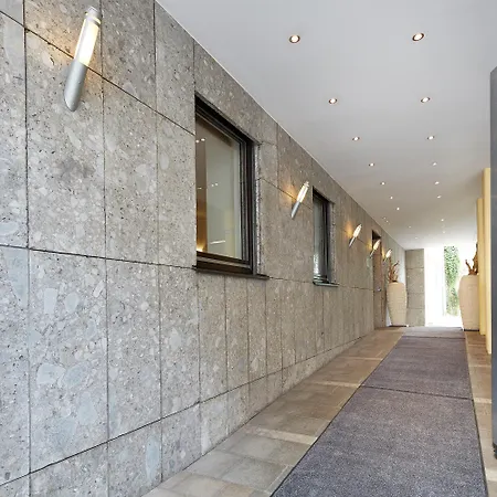 Ghotel & Living Muenchen-nymphenburg 3*