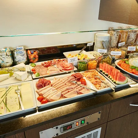 Ghotel & Living Muenchen-nymphenburg Hotel 3*