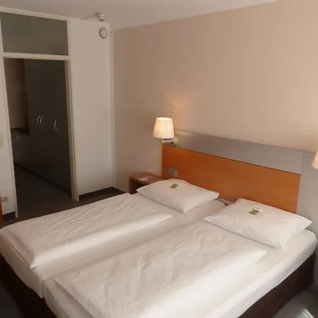 Ghotel Hotel&living München-nymphenburg Hotel 3*