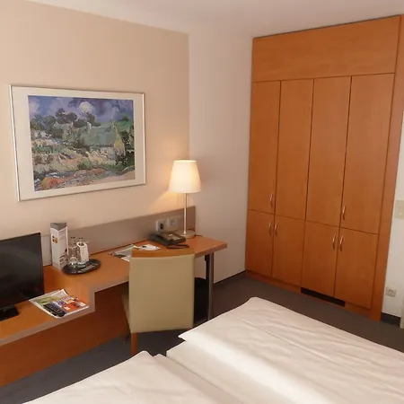 Ghotel & Living Muenchen-nymphenburg 3*