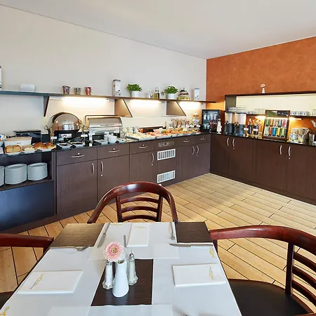 Ξενοδοχείο Ghotel & Living Muenchen-nymphenburg 3*