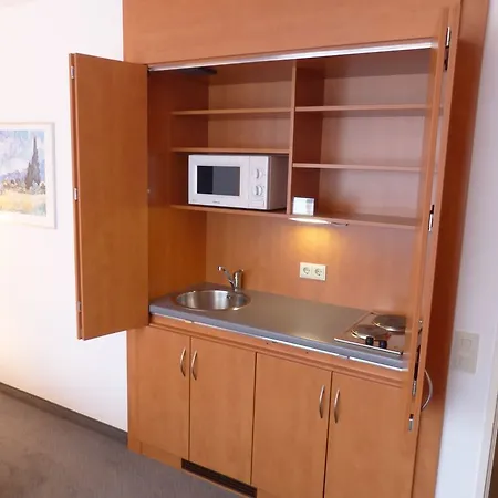 Ξενοδοχείο Ghotel & Living Muenchen-nymphenburg 3*